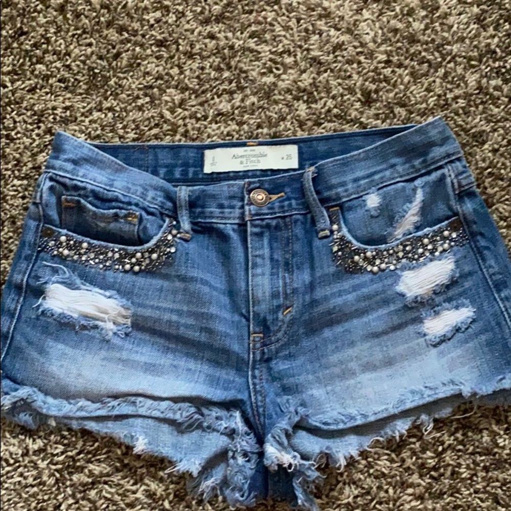 Pocket Embellished Denim Shorts